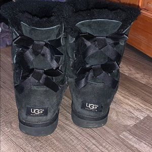 Black Double Bow UGGS